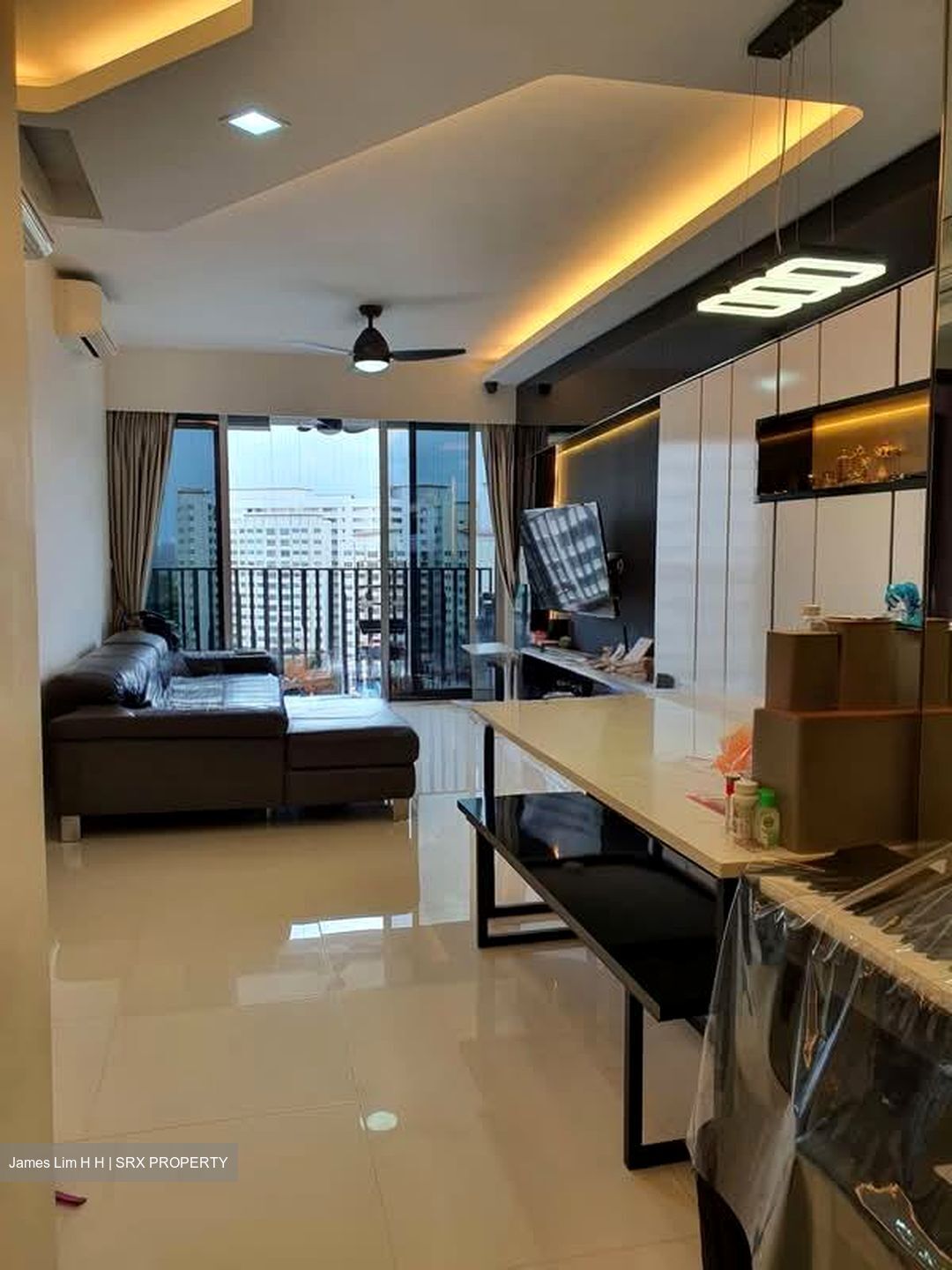 Hougang Avenue 8 (D19), Condominium #559529561